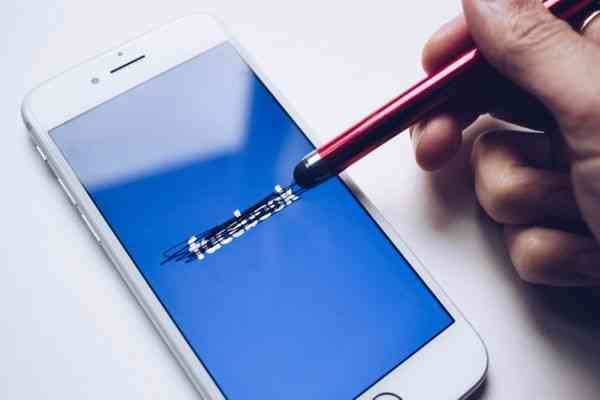 Facebook Social Media Problems Explained